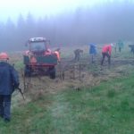 Deževna 9. tradicionalna prostovoljna akcija čiščenja zaraščajočih travišč na Pohorju